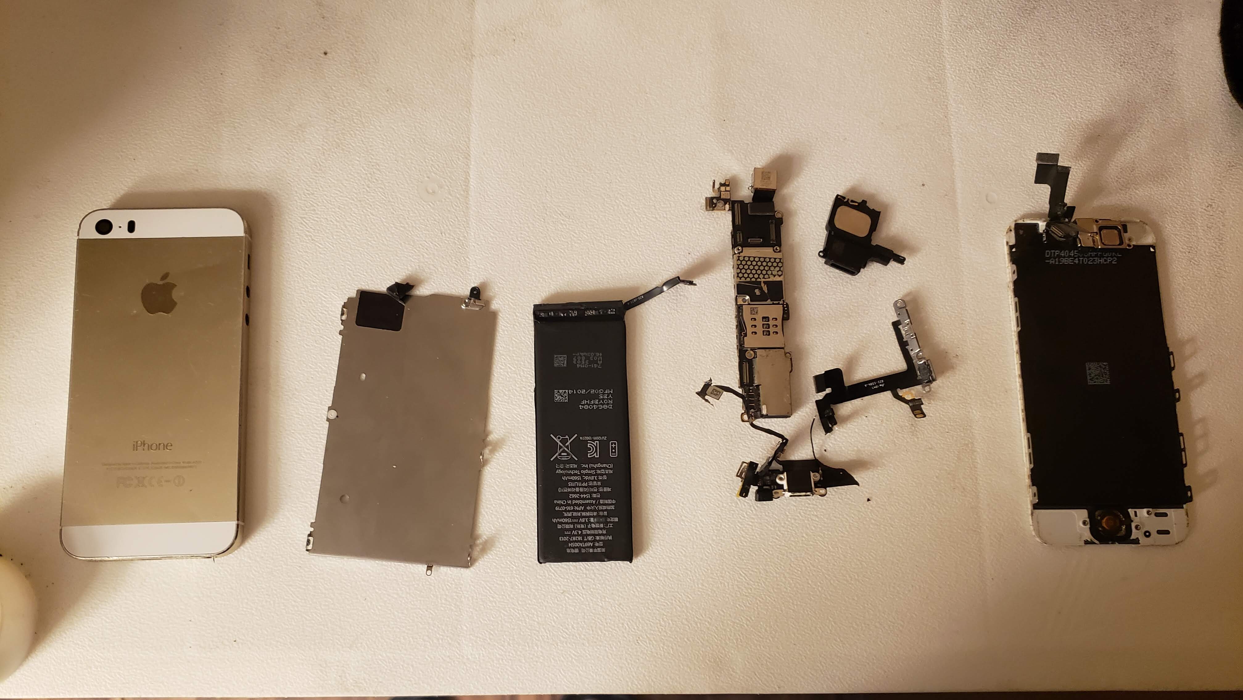 RIP - iPhone 5s Disassembly